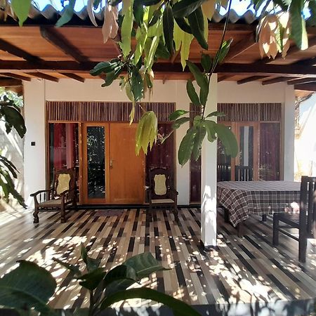 Dinuri Villa Tangalle Exterior photo